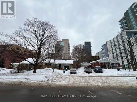 249 SUNVIEW STREET Waterloo ON N2L3V8