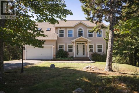 63 Diana Drive Kingswood NS B4B1M4