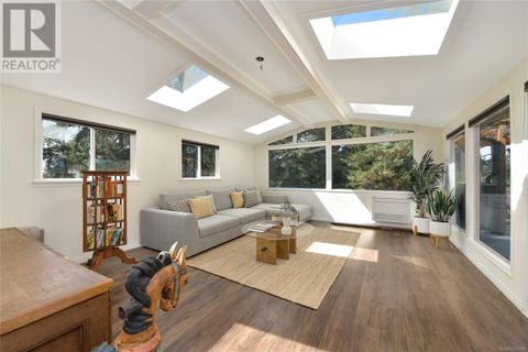 2582 RAINVILLE Rd Langford BC V9B3N1