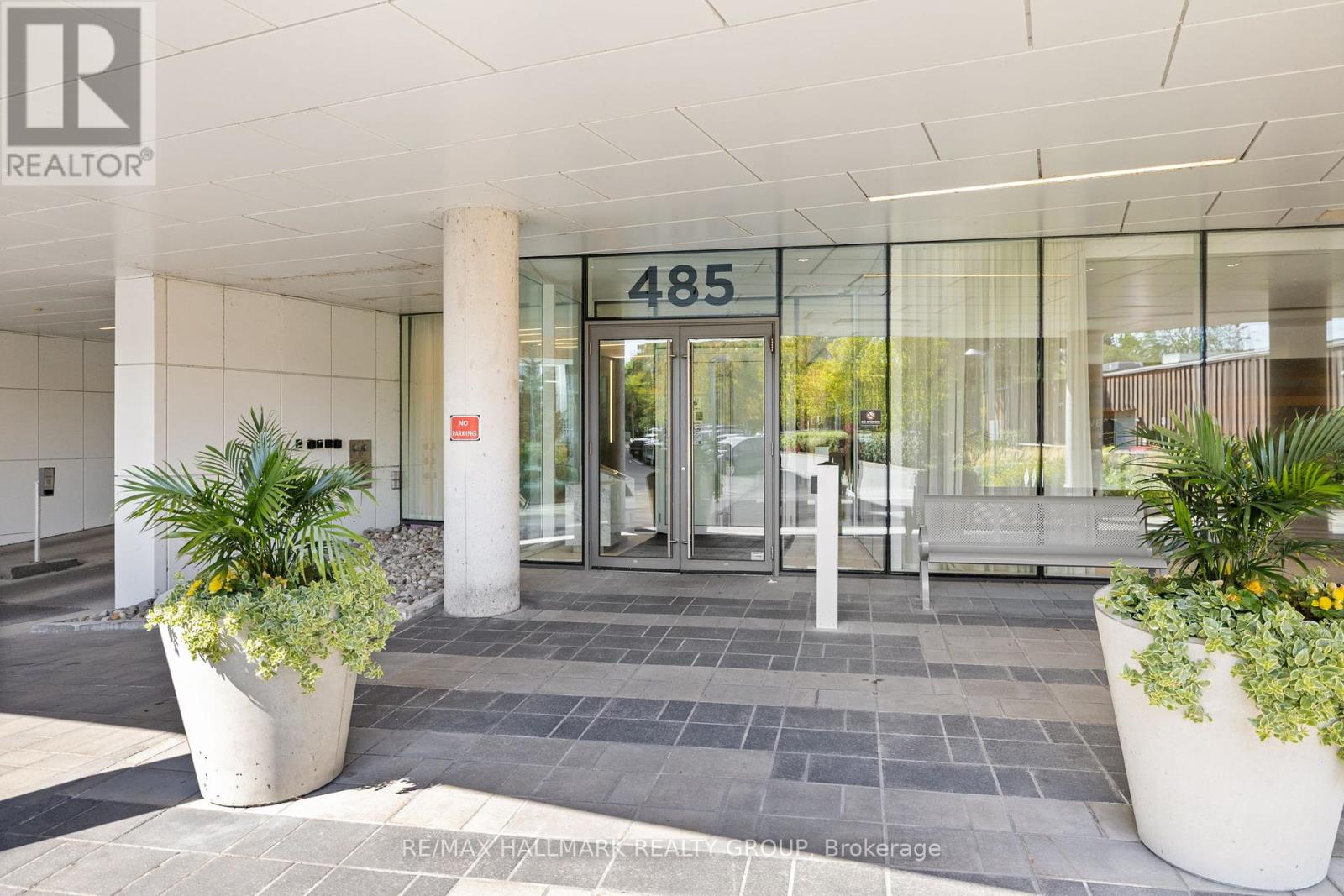 1906 - 485 RICHMOND ROAD