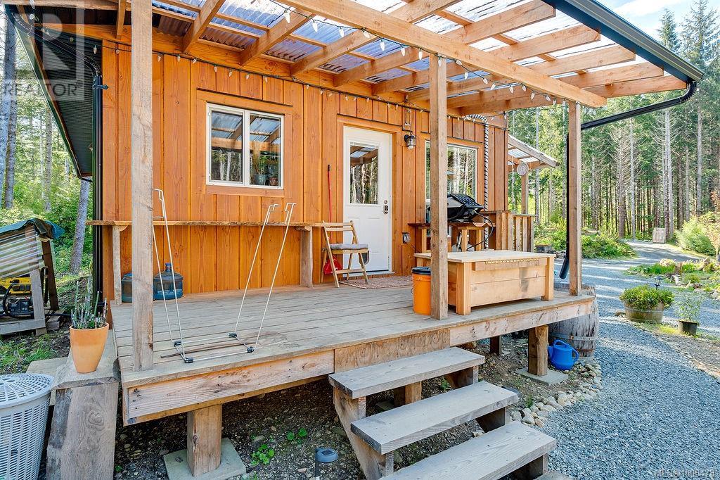 3782 Petrel Dr