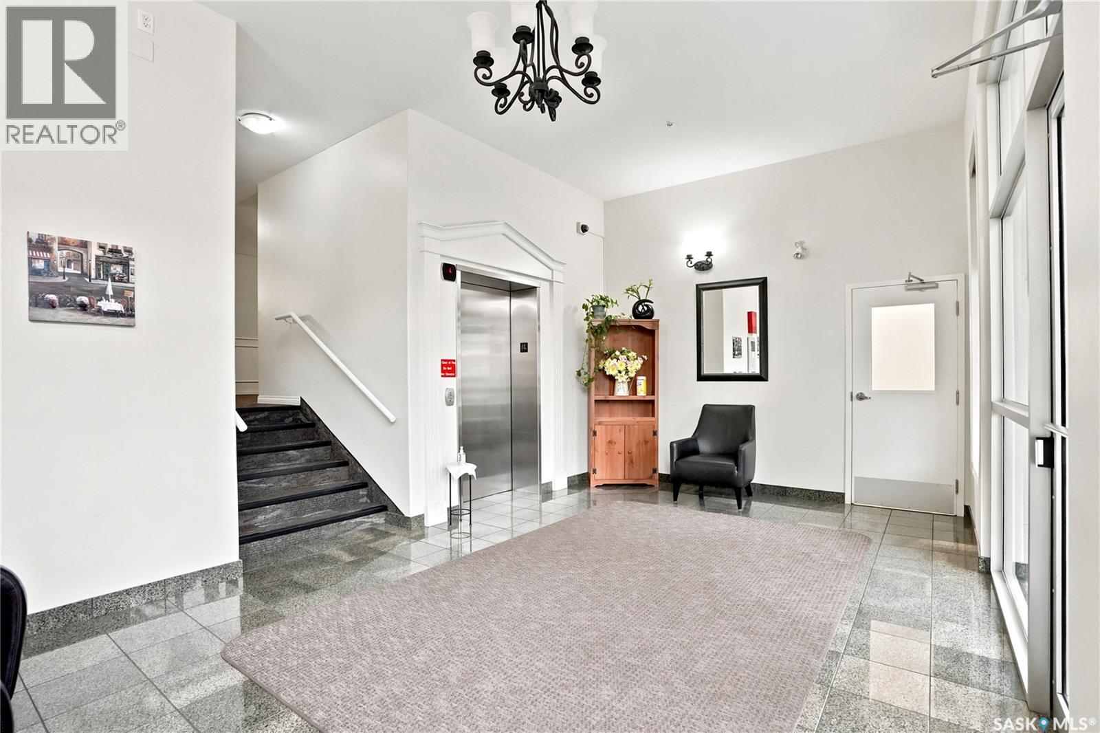 305 914 Heritage VIEW