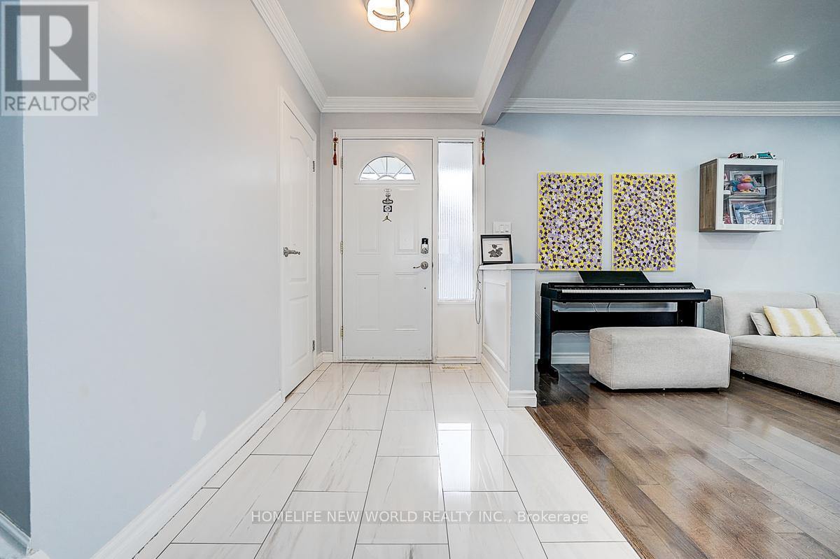 47 MANORGLEN CRESCENT