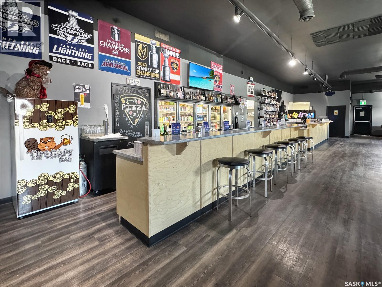 1011 Main STREET
