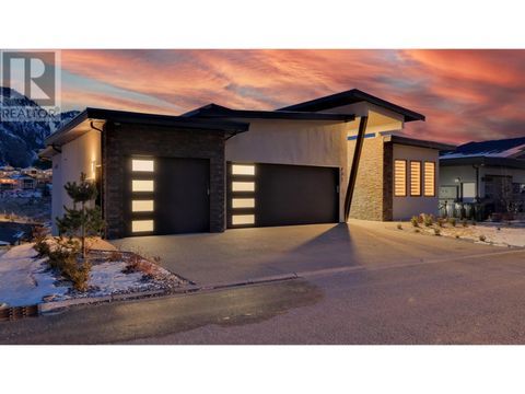 937 Royal Troon Lane Kelowna BC V1P0A3