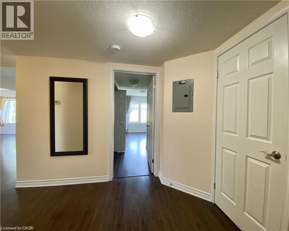 776 LAURELWOOD Drive Unit# 302
