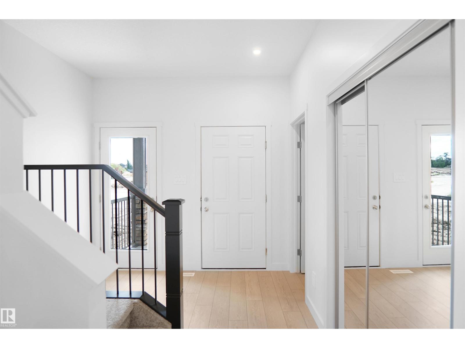8460 183 AV NW