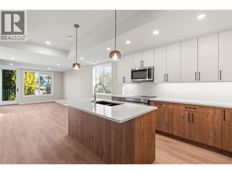 3907 26 Street Unit# 3 Vernon BC V1T4V5