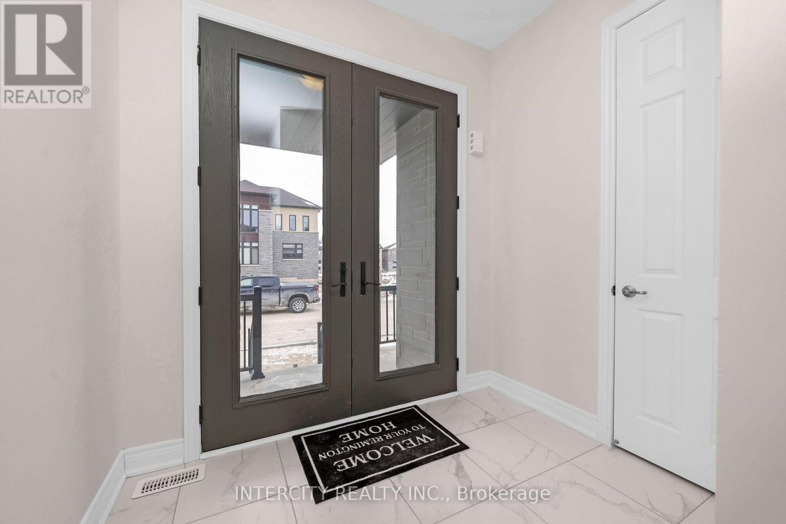 39 KEYWORTH CRESCENT