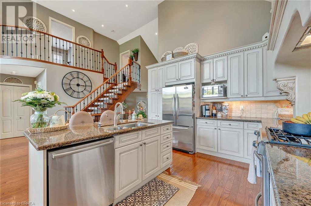 4 MACDONALD Crescent