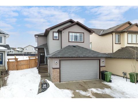 35 Elm ST Fort Saskatchewan AB T8L0R8