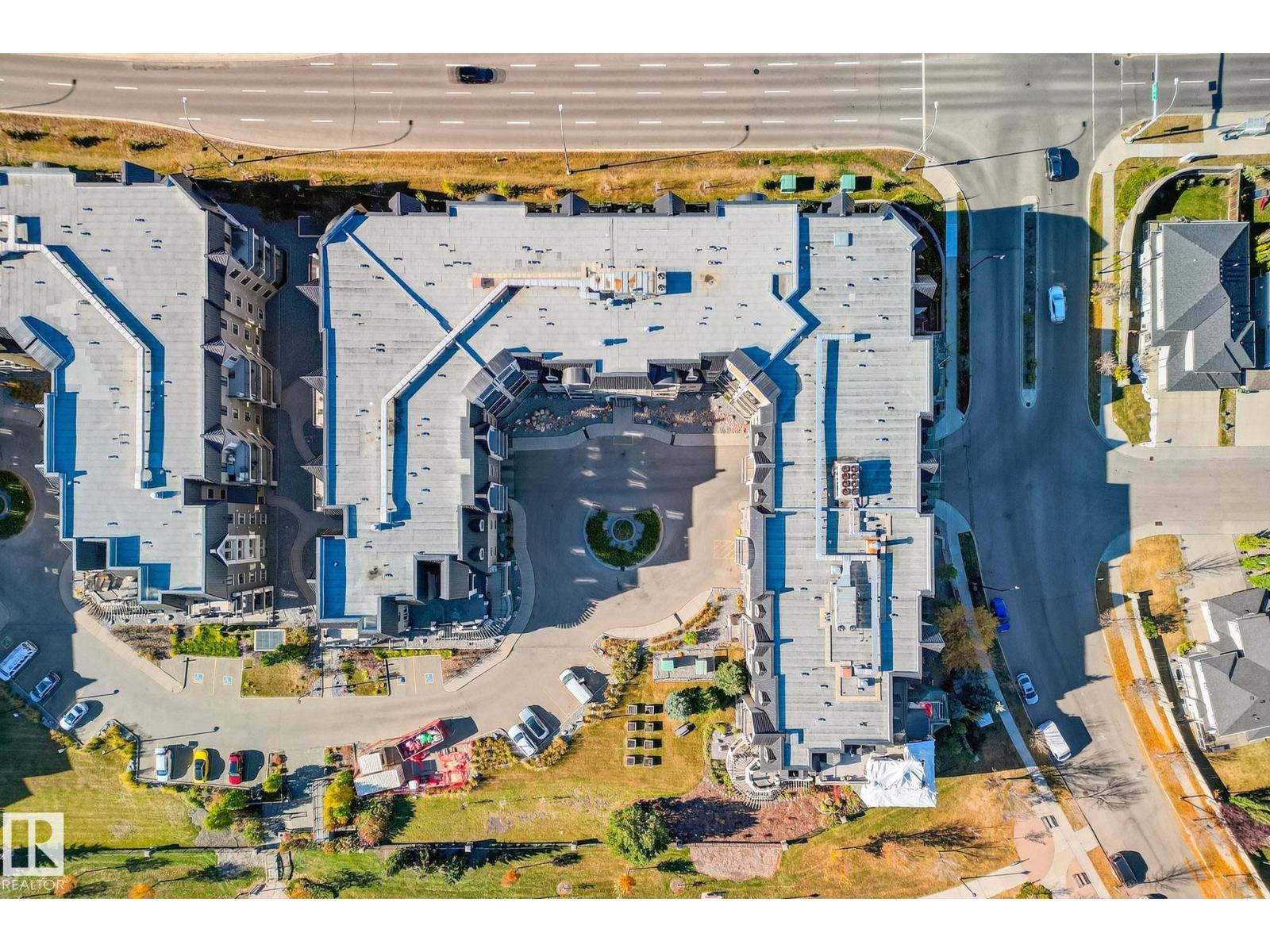 #418 6083 MAYNARD WY NW