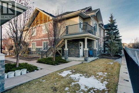 6, 59 West Coach Manor SW Calgary AB T3H1R7