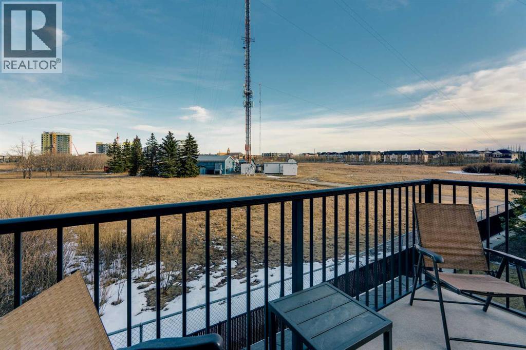 6, 59 West Coach Manor SW