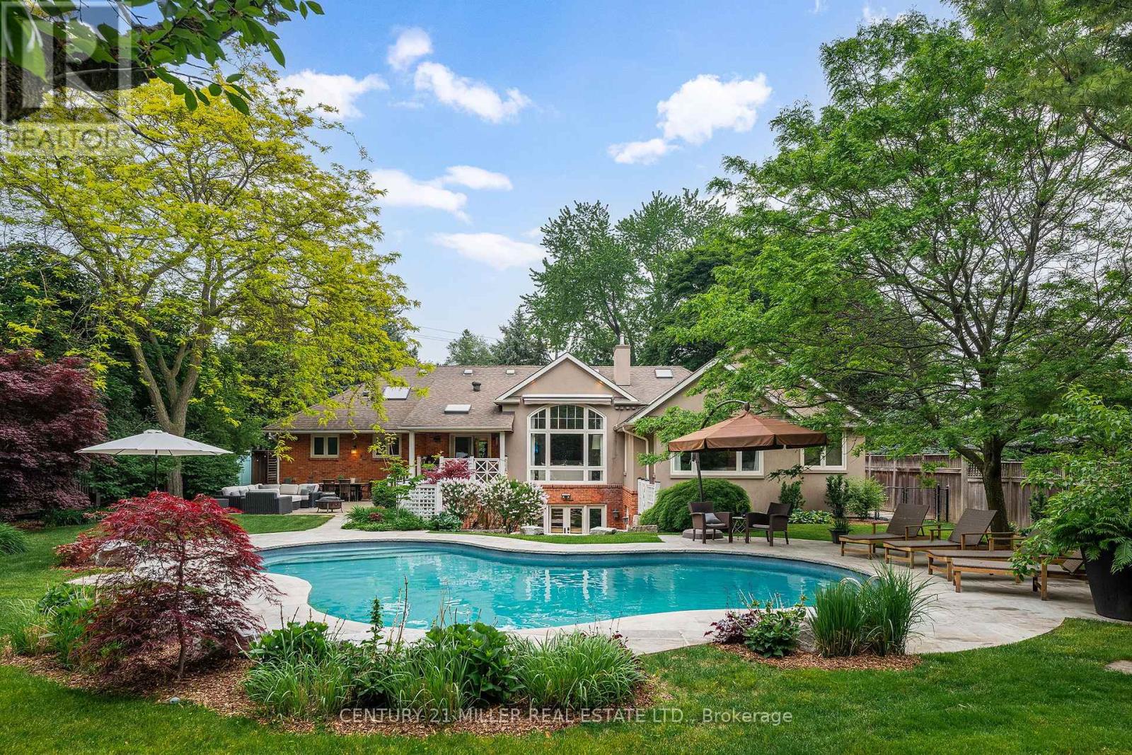 272 MAPLE GROVE DRIVE