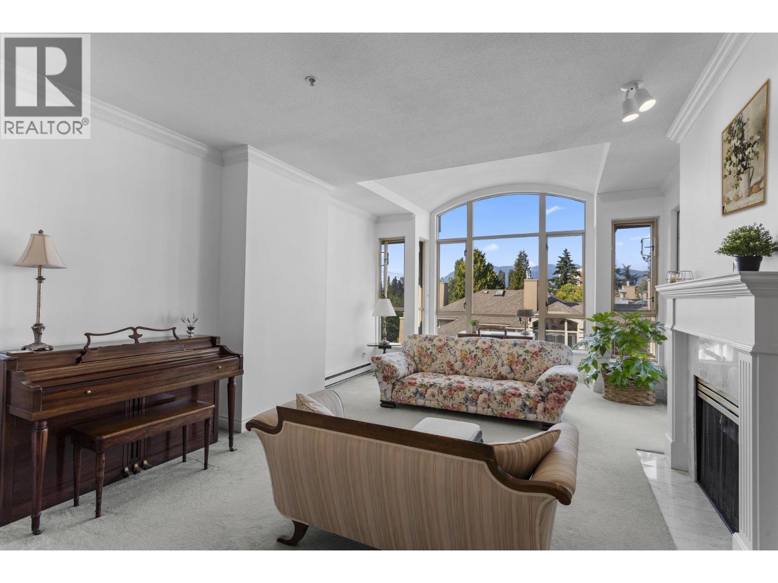 405 3777 W 8TH AVENUE