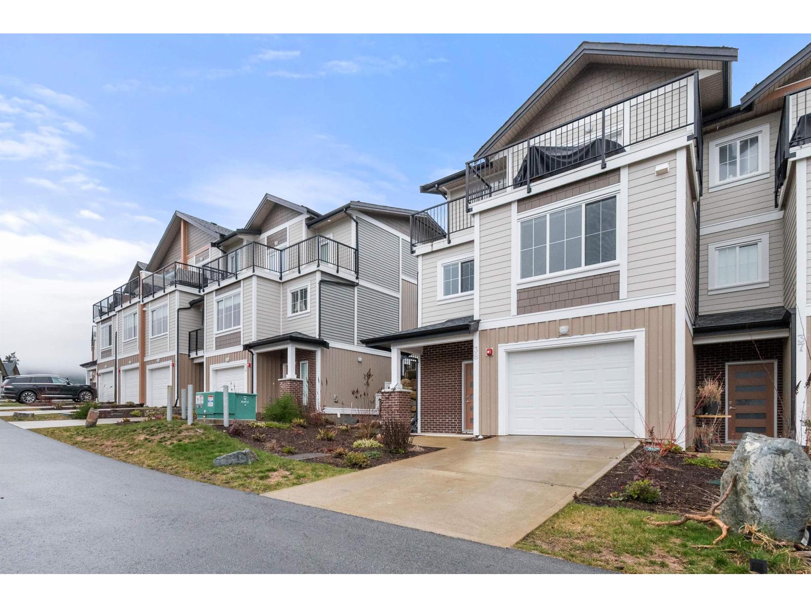 38 1928 WOODSIDE BOULEVARD|Mt Woodside