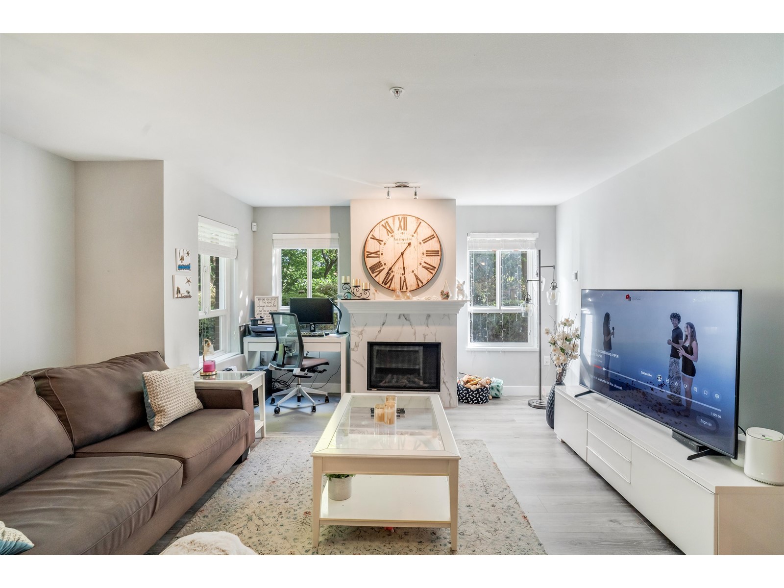 111 15895 84 AVENUE