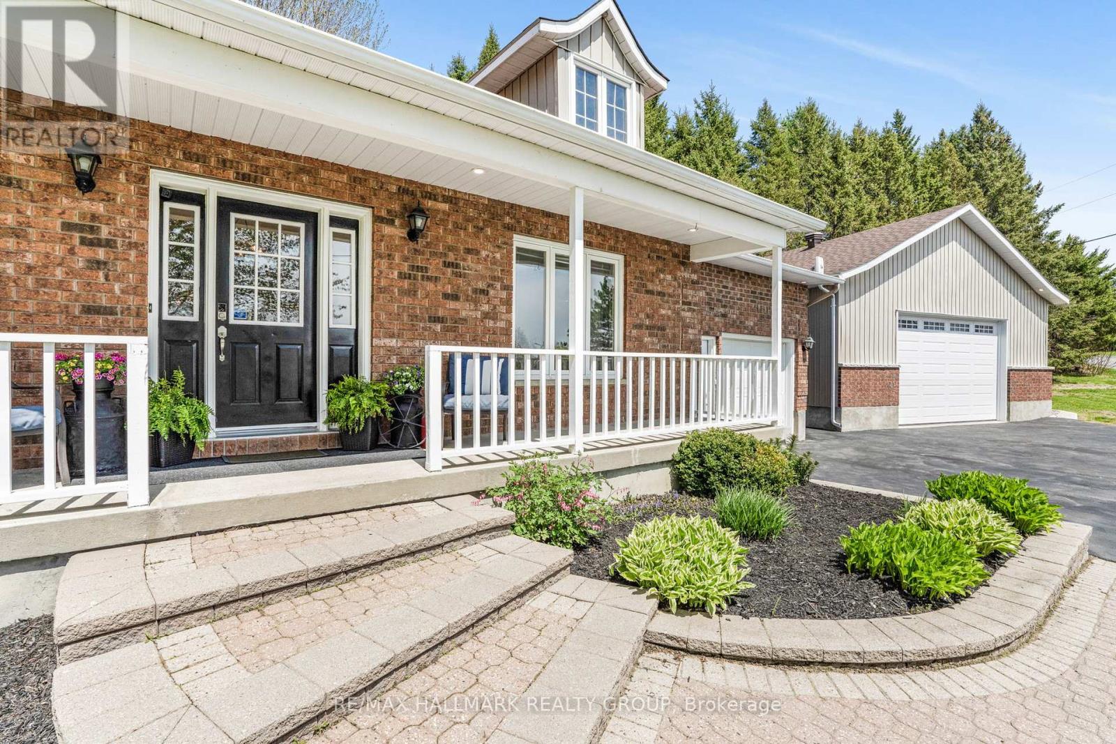 1211 LACROIX ROAD