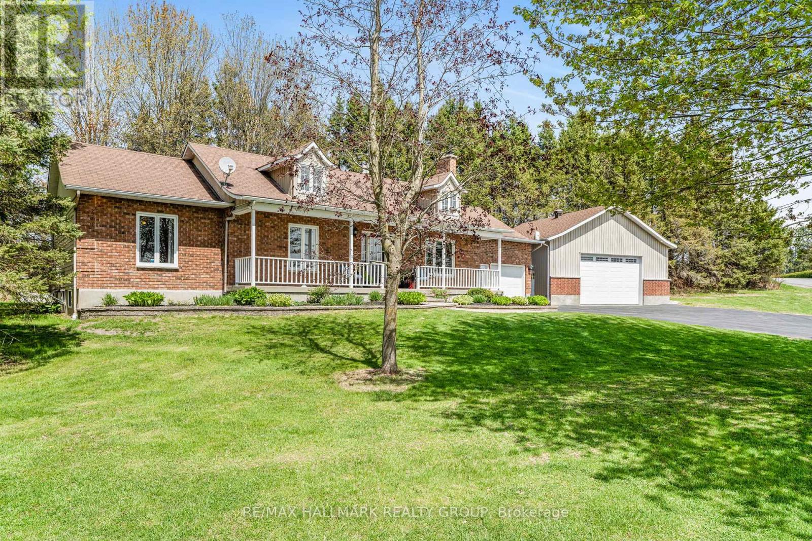 1211 LACROIX ROAD