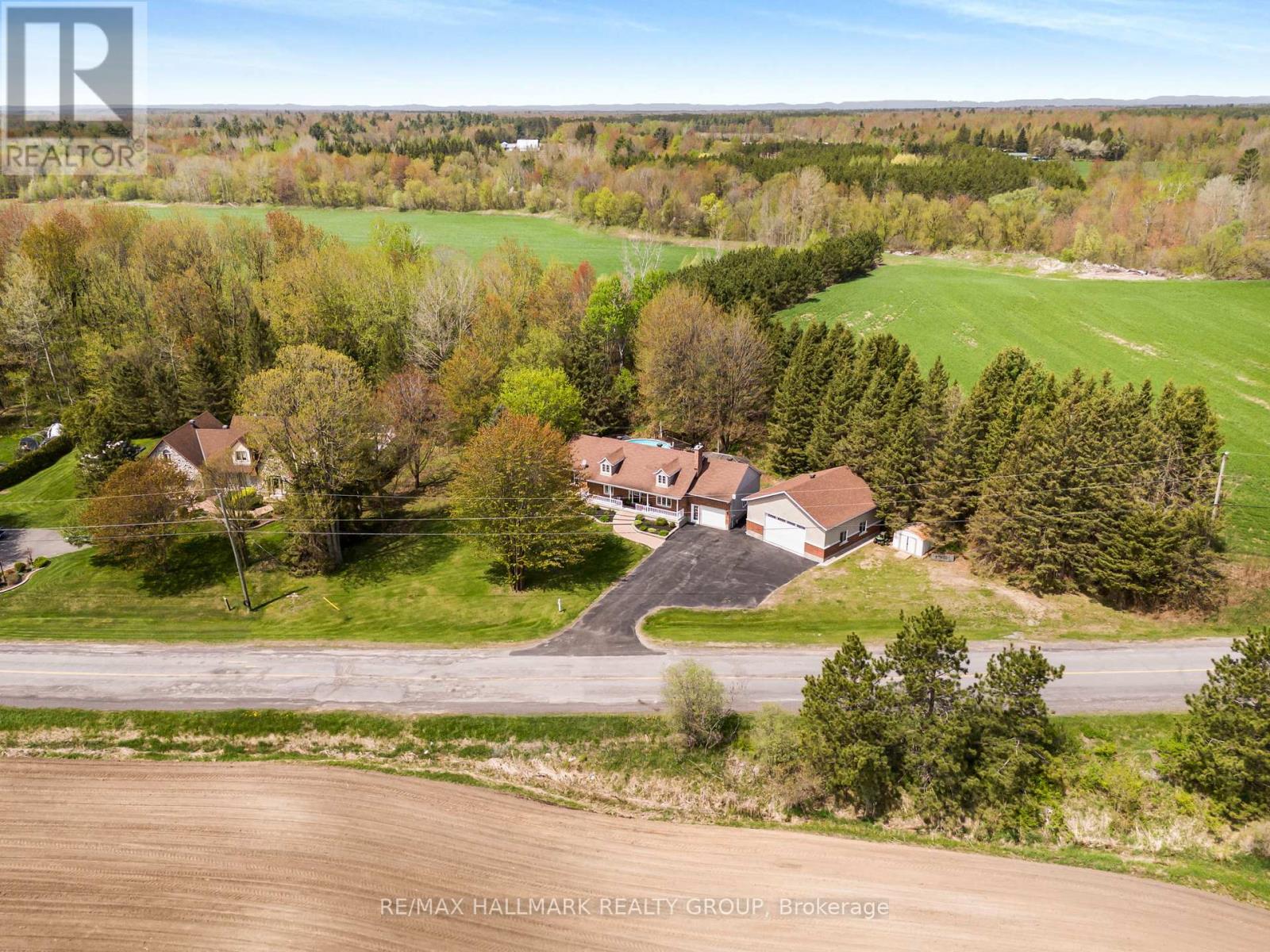 1211 LACROIX ROAD