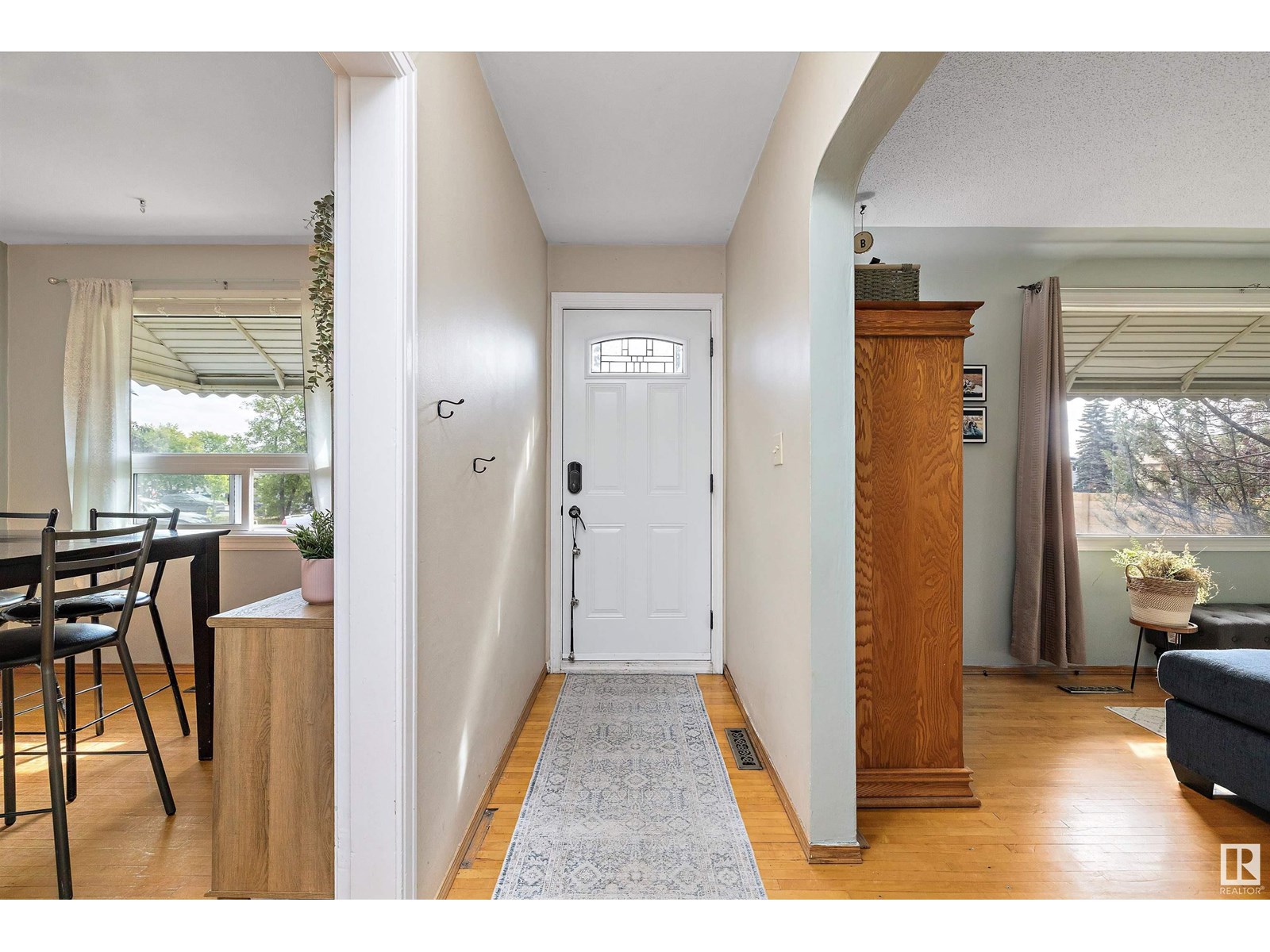 8006 75 ST NW