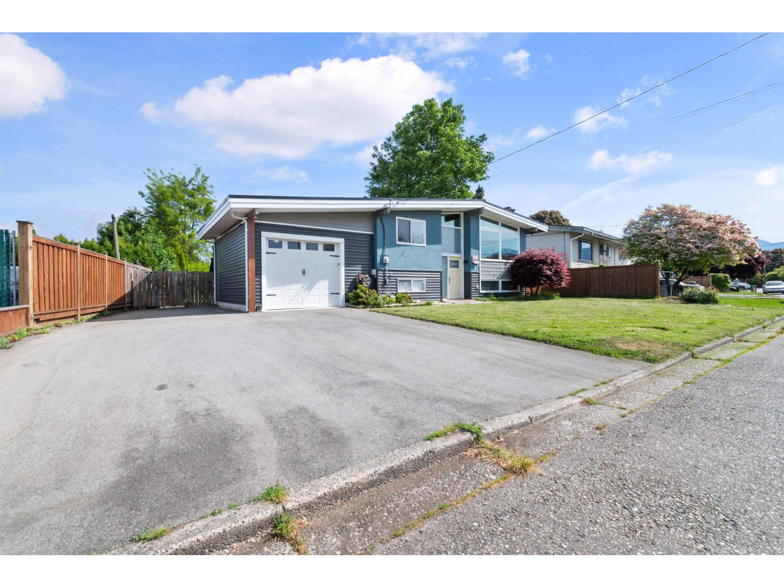 46155 LARCH AVENUE|Chilliwack Proper South