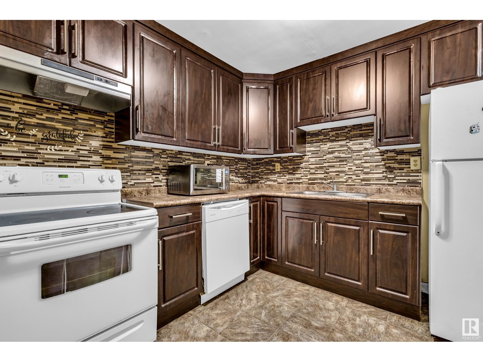 #304 2620 Millwoods Road East NW