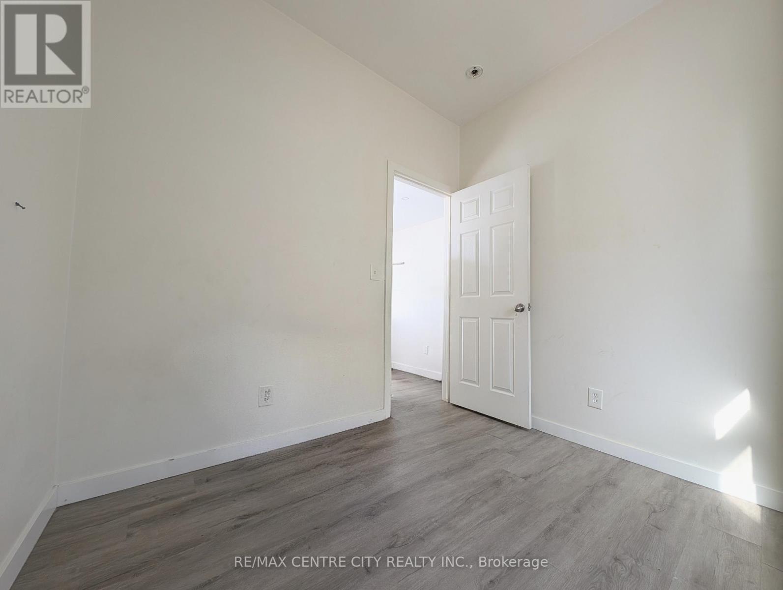 1 - 423 HAMILTON ROAD