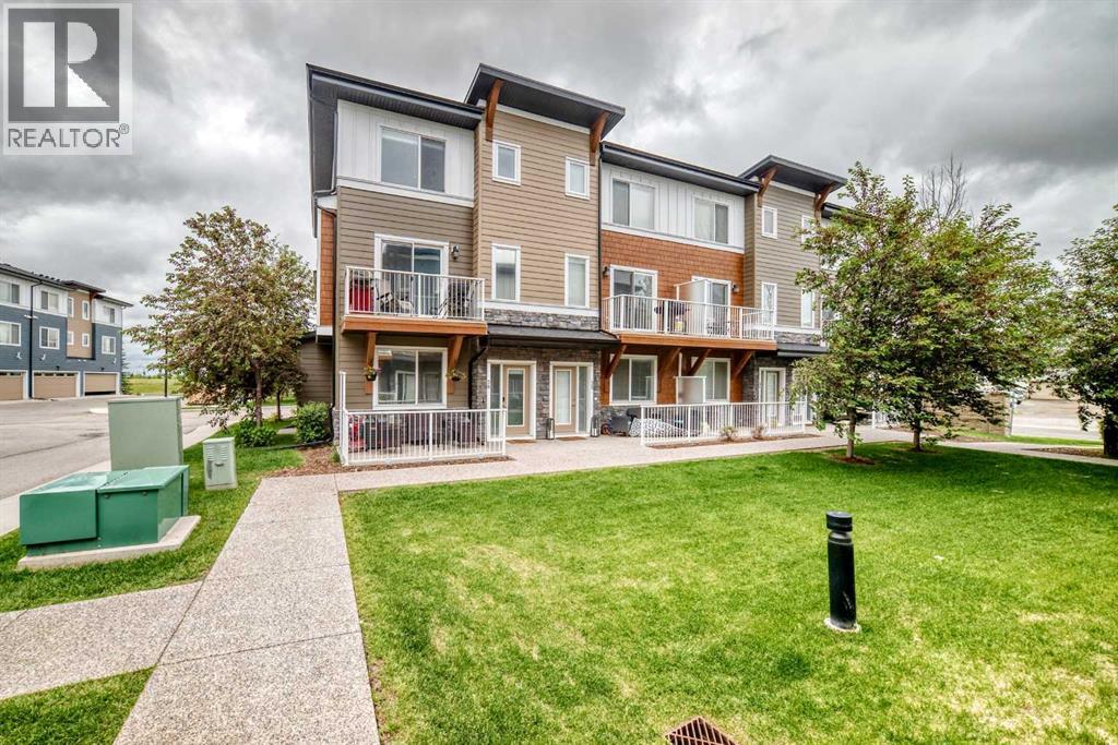 30, 111 Rainbow Falls Gate