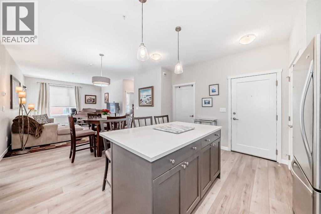 402, 30 Shawnee Common SW