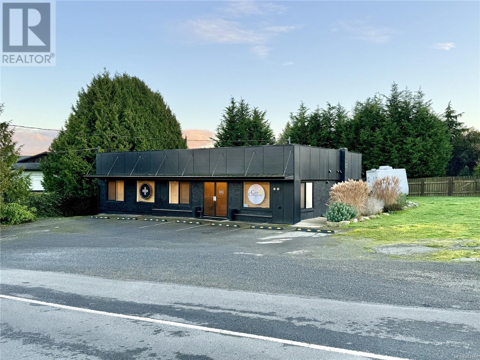 2335 Amity Dr