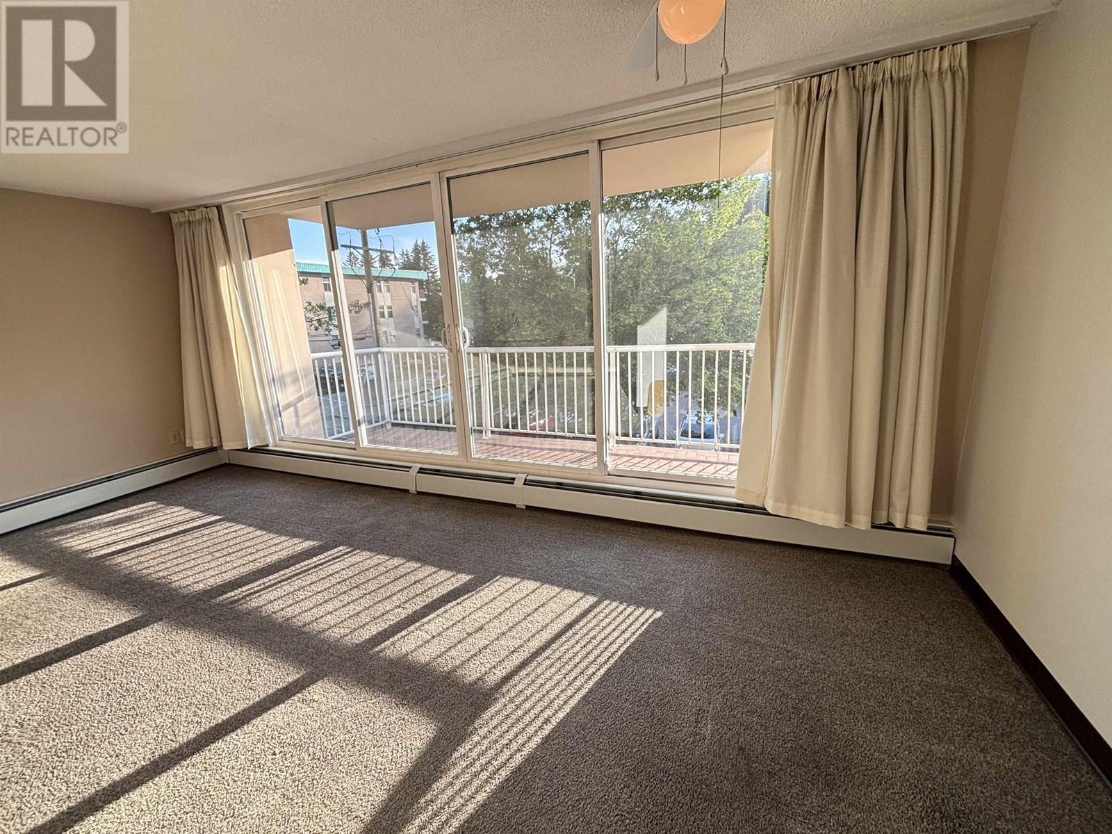 308 1501 QUEENSWAY