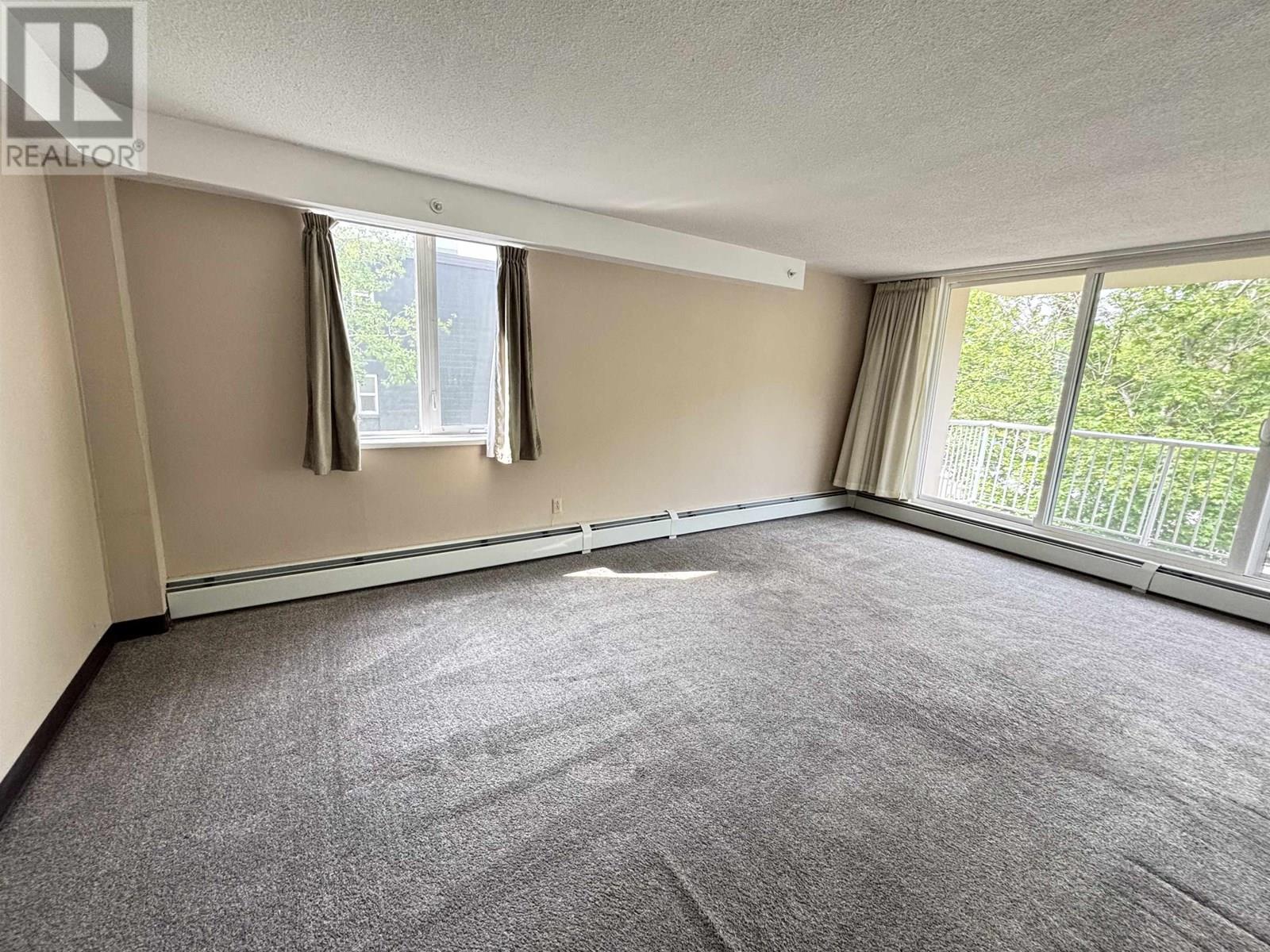 308 1501 QUEENSWAY