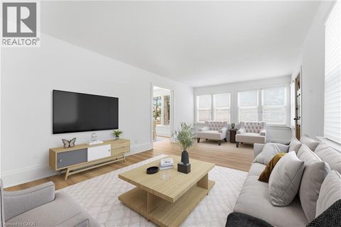 26 CHESTNUT Street Fonthill ON L3E0K3