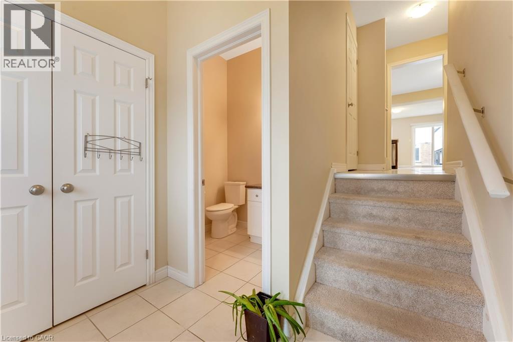 17 VALLEYBROOK Drive