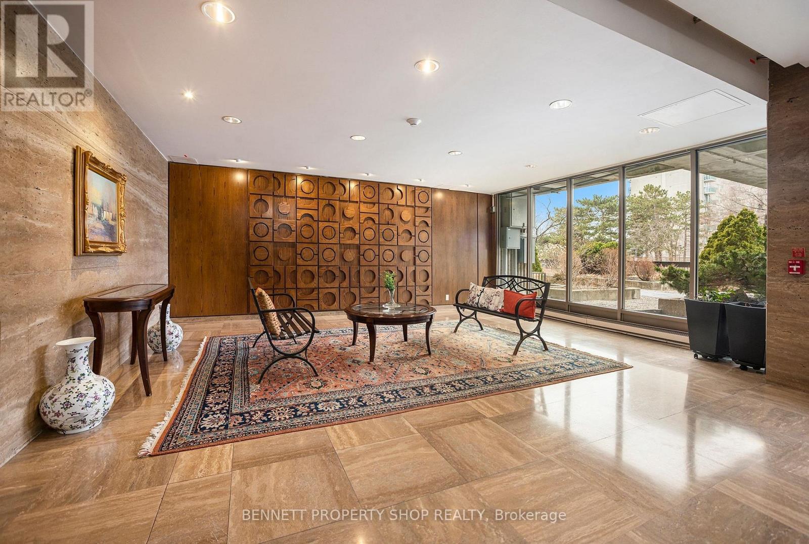 409 - 2625 REGINA STREET