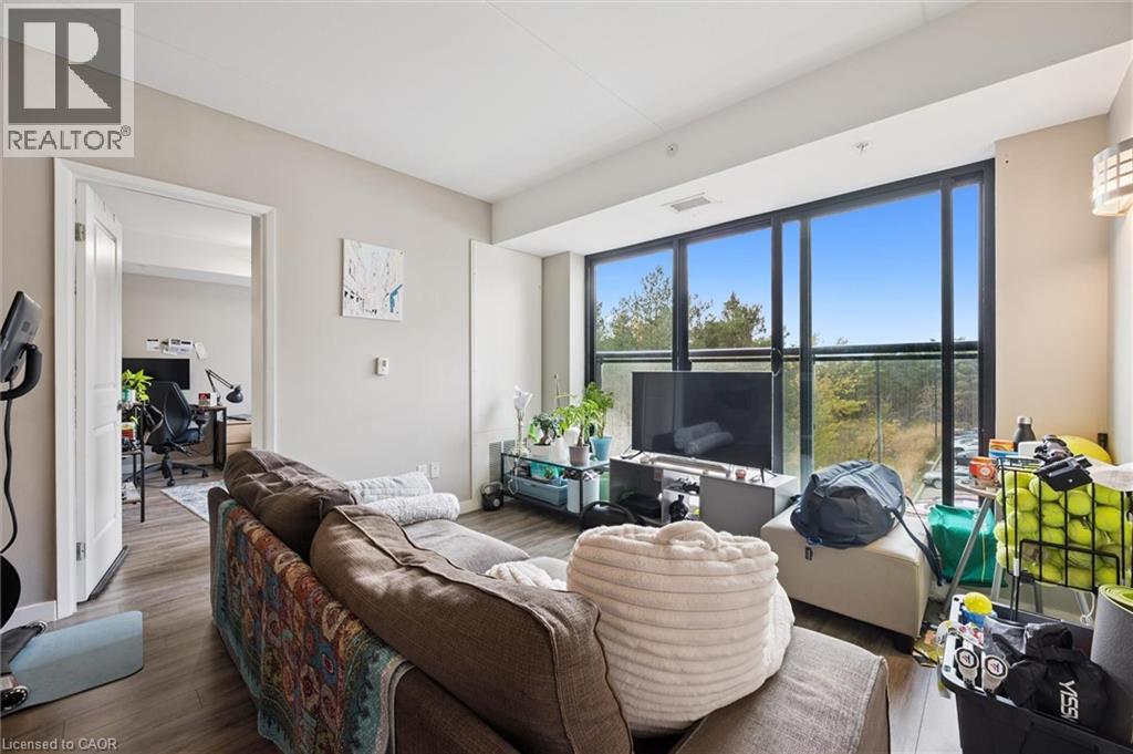 1291 GORDON Street Unit# 220