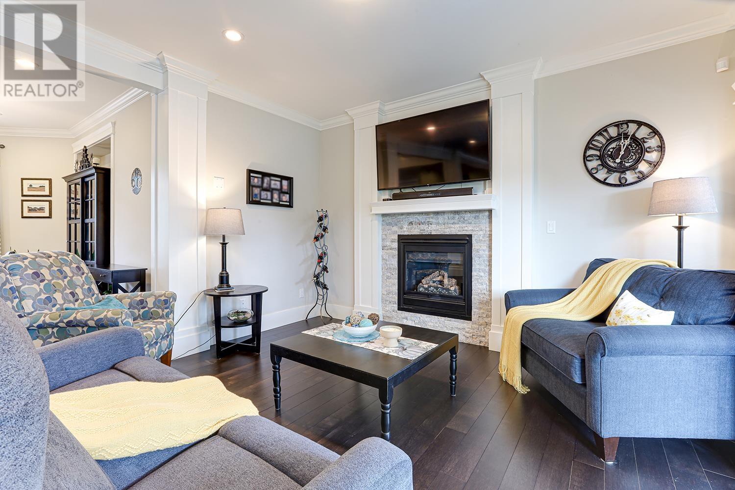 3968 ROBIN PLACE