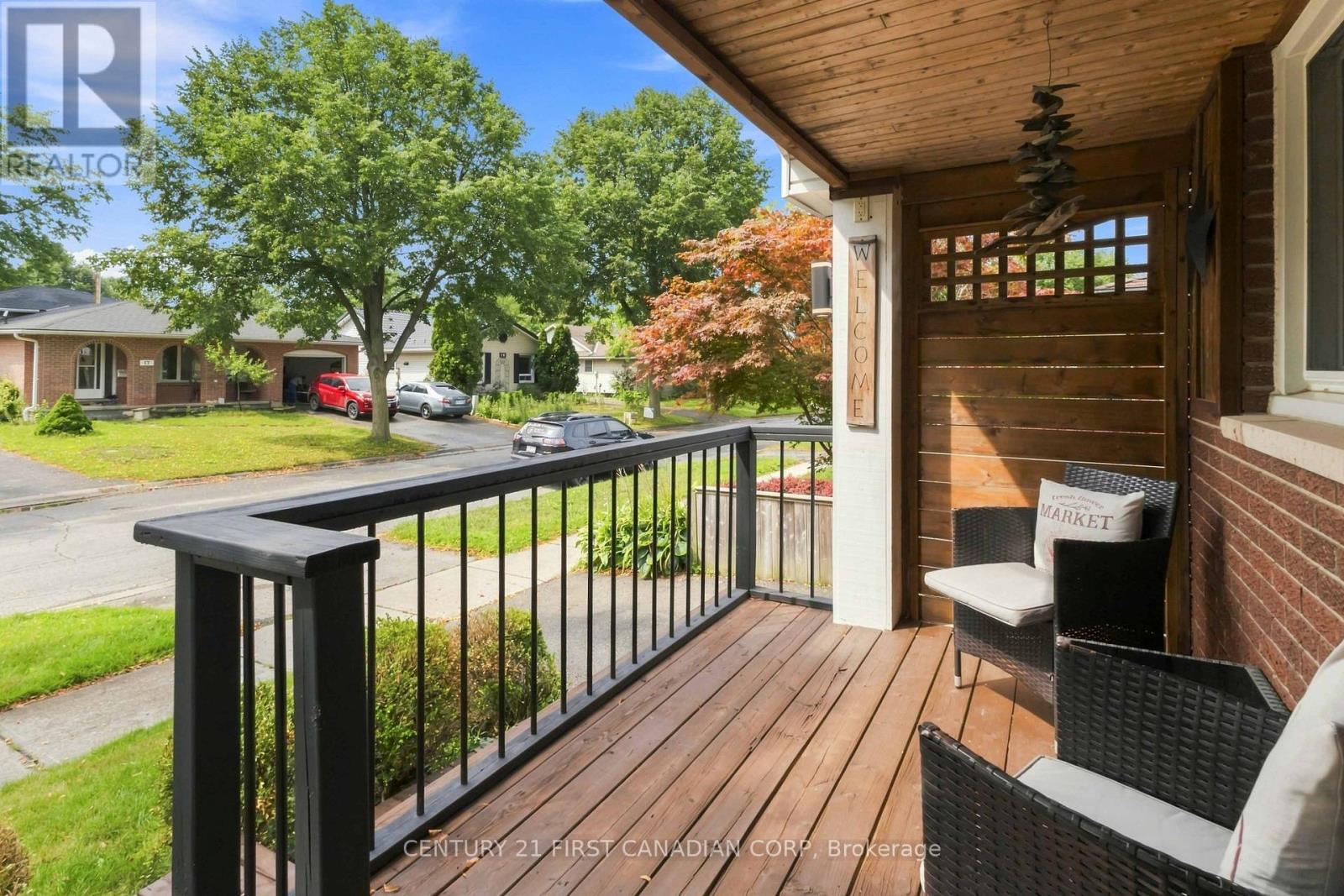 14 ALAYNE CRESCENT