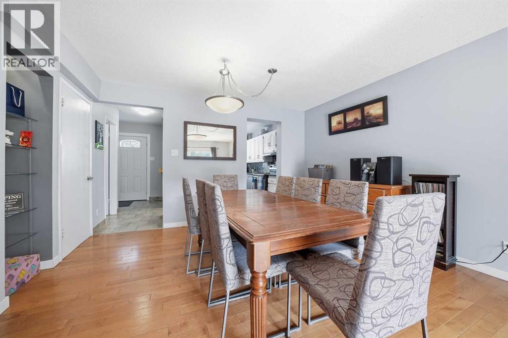 28, 210 86 Avenue SE