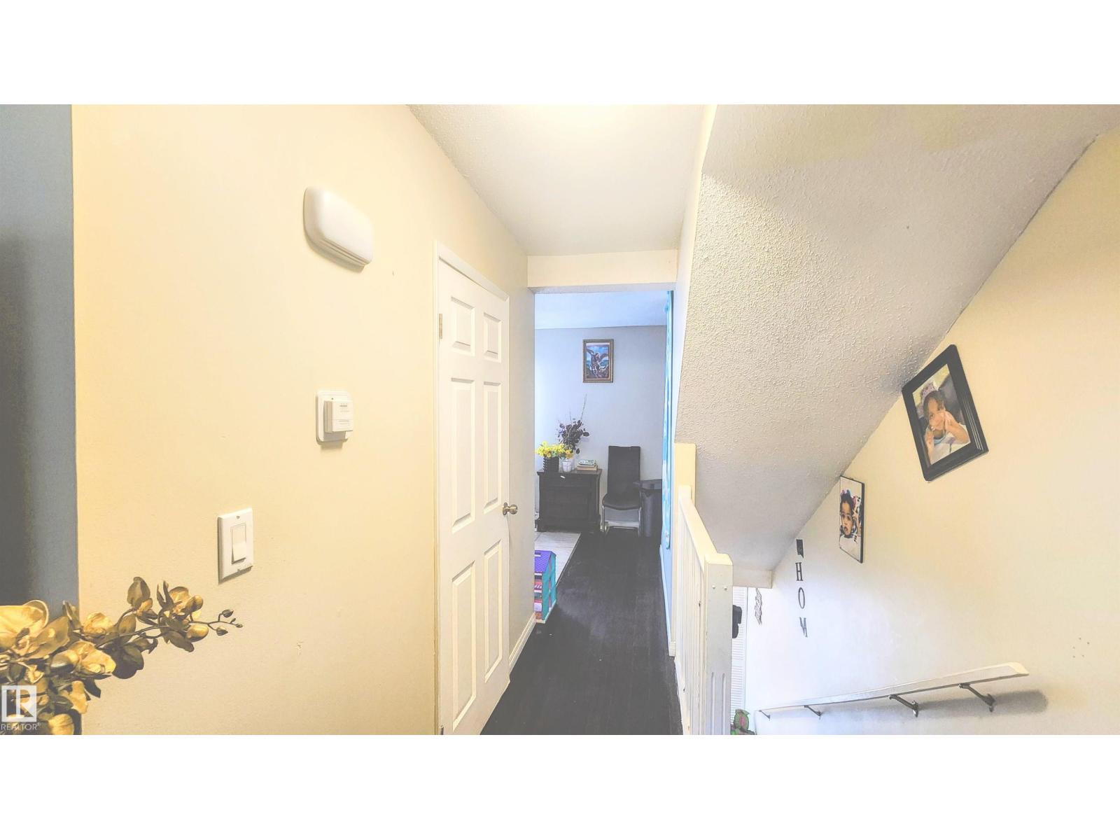 704 ABBOTTSFIELD RD NW