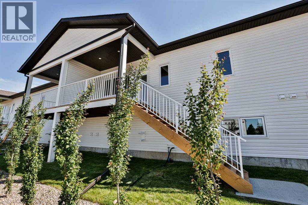 425 Meadowlark Way