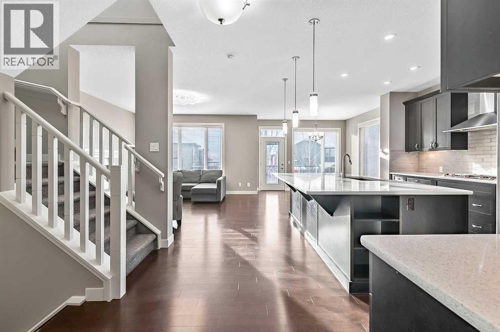 90 Mount Rae Heights