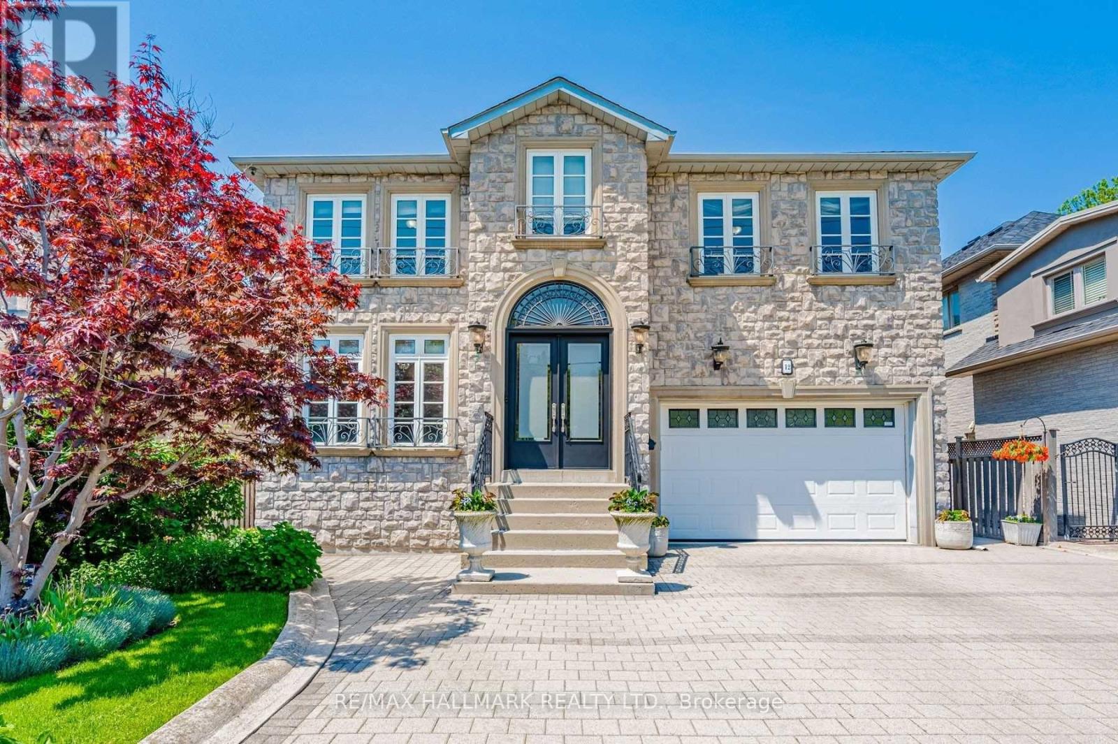 12 HIGHLAND HILL