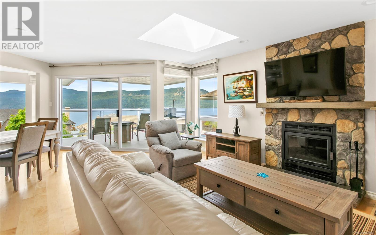 552 Marine View
