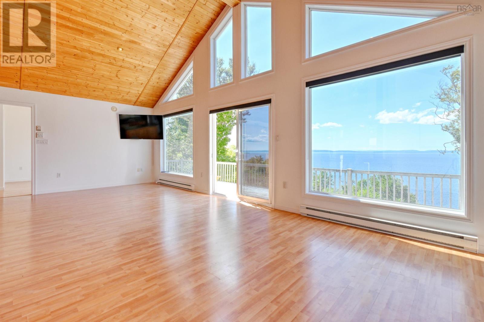 Photo 1 of 38 — 95 LAKESHORE Drive W, Irish Cove, NS B0E3B0