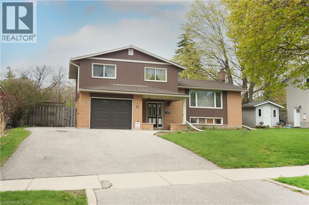 76 CLOVERDALE Crescent