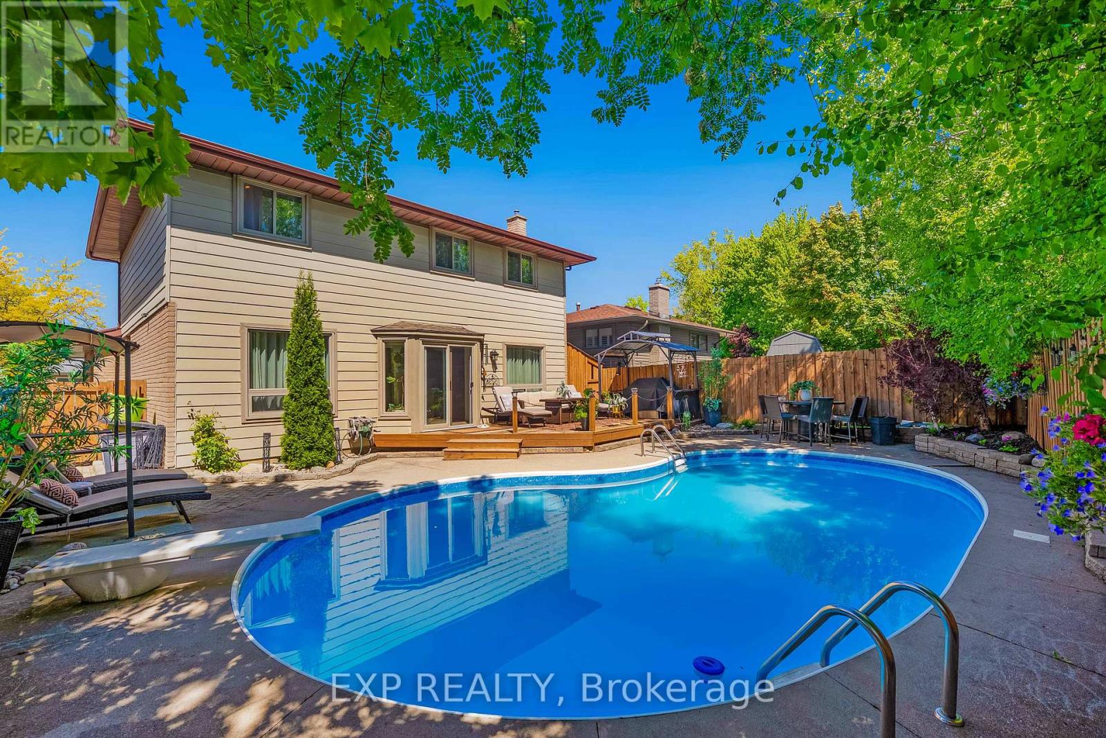 113 ONEIDA PLACE