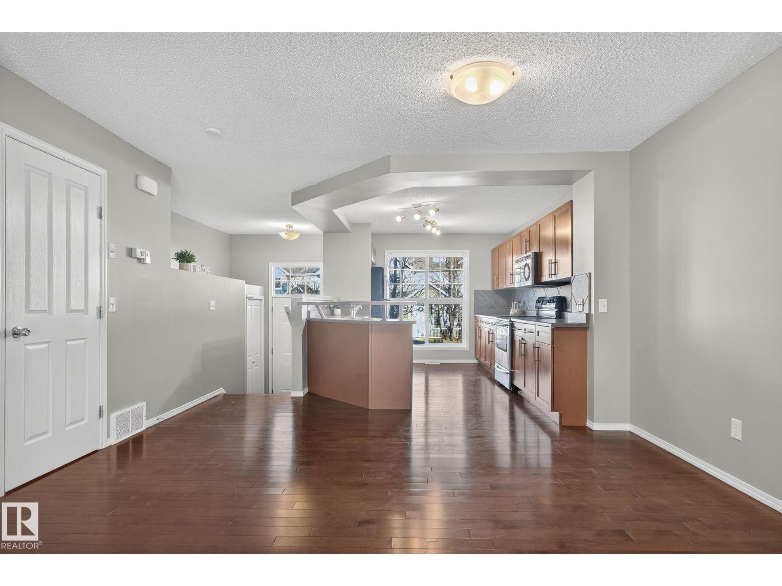 #87 2051 TOWNE CENTRE BV NW